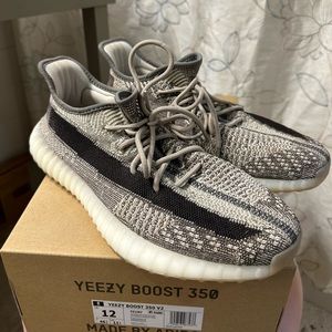 Yeezy Zyon size 12 gently used